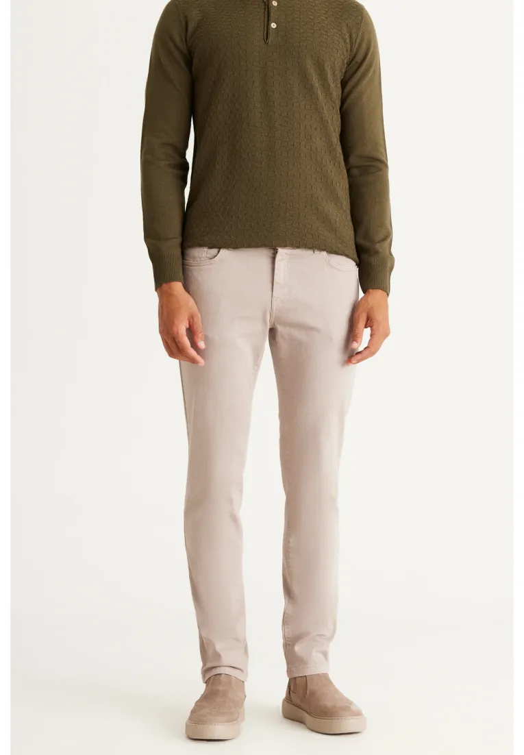 Classic Straight-Leg Jeans